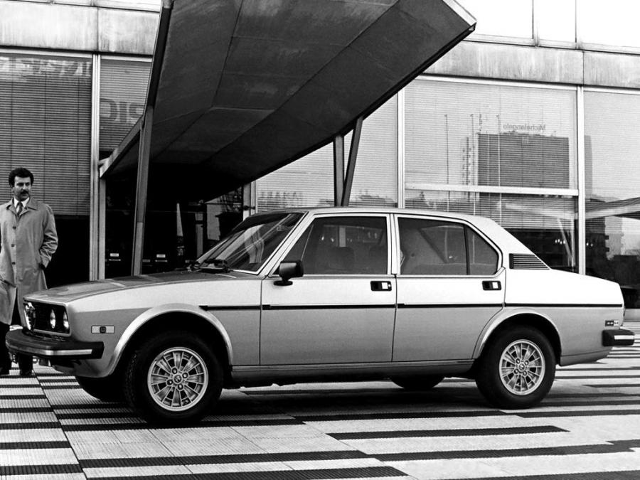  Alfa Romeo Alfetta 2000 Li America (116) 1981 года  (фото 1 из 2)